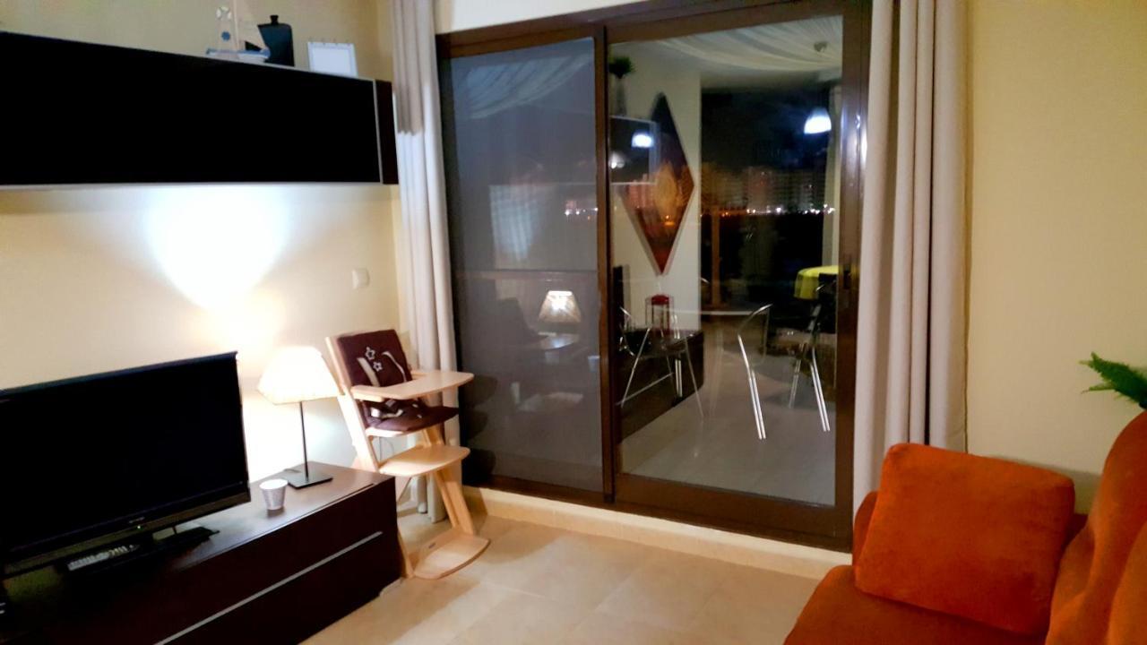 Bonito Atico Con Aire Acondicionado,piscina Comunitaria, Parking Y Wifi