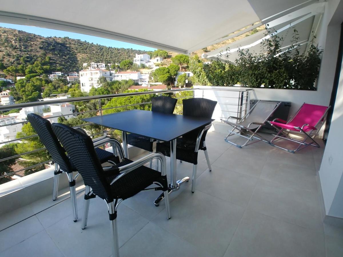 Castell Blau Apartment