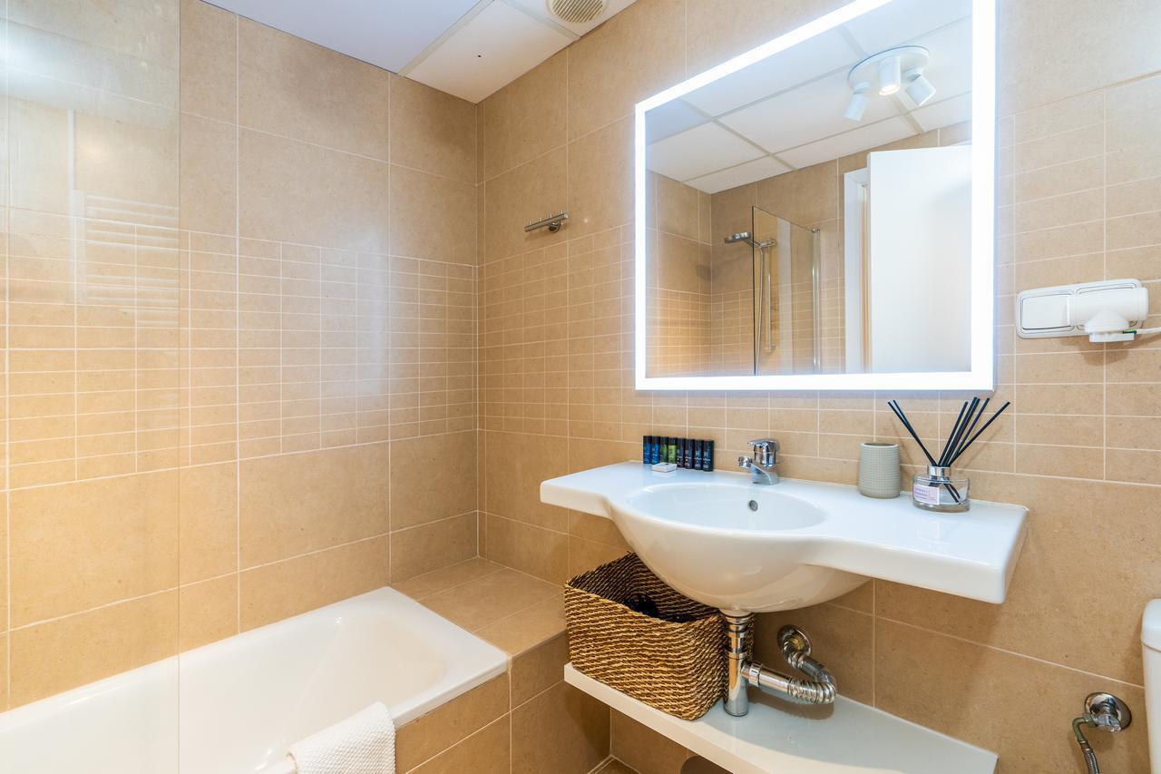Trendy Homes Apartment Almeria
