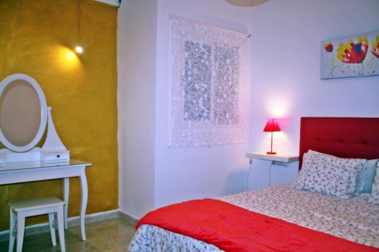 Alojamiento Amapola, En El Centro De Vilanova Apartamento *
