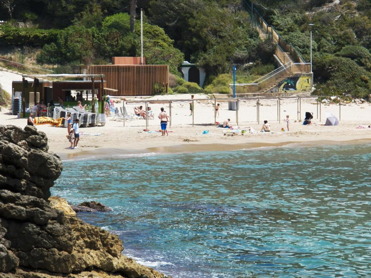 With Direct Access To The Sea Salou