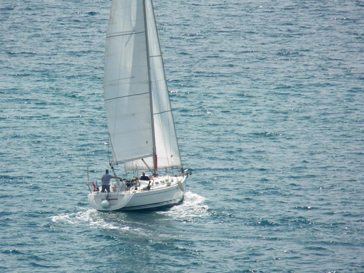 With Direct Access To The Sea Salou
