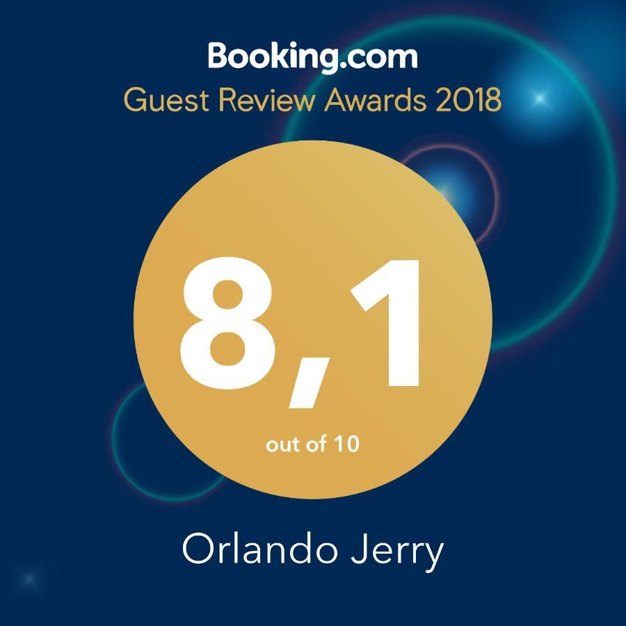 Orlando Jerry * Costa Adeje (Tenerife)