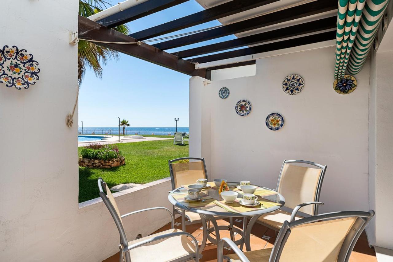 Apartamento En Primera Linea De Playa Lucera Apartment La Cala De Mijas