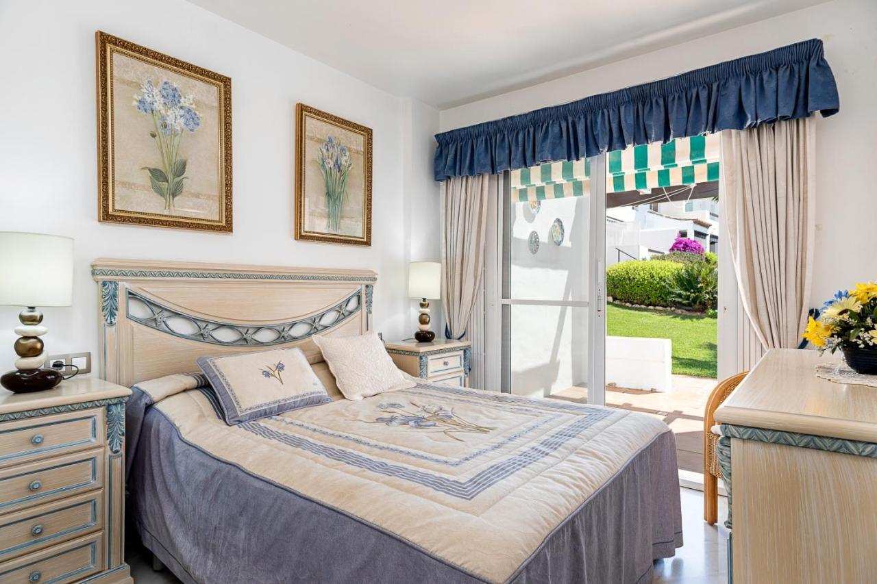 Apartamento En Primera Linea De Playa Lucera La Cala De Mijas