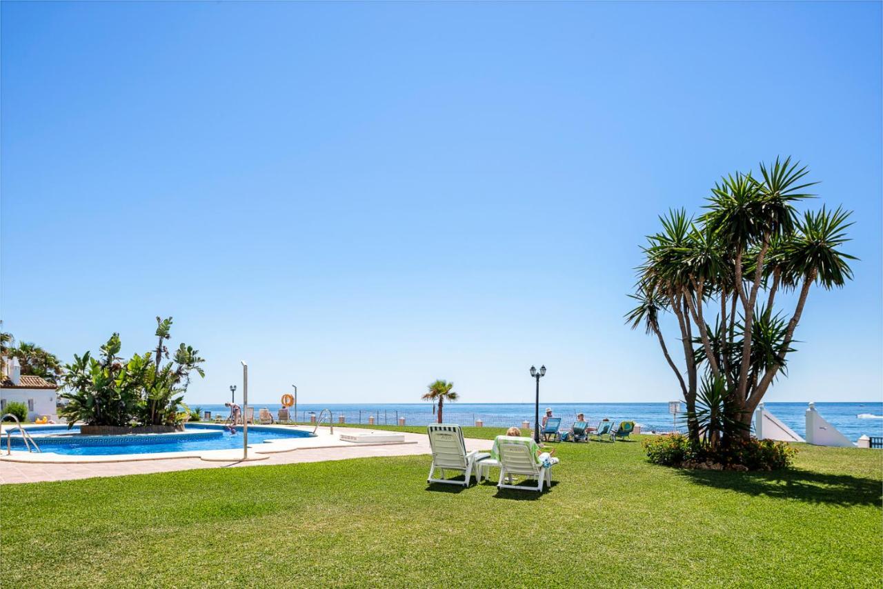 Apartamento En Primera Linea De Playa Lucera Apartment La Cala De Mijas