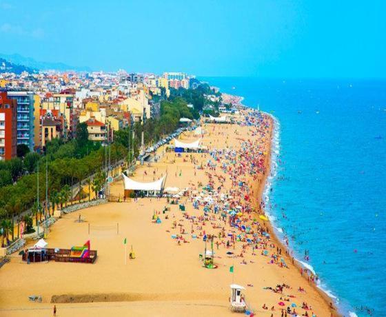 A 100 Metros De La Playa Apartamento Pineda De Mar