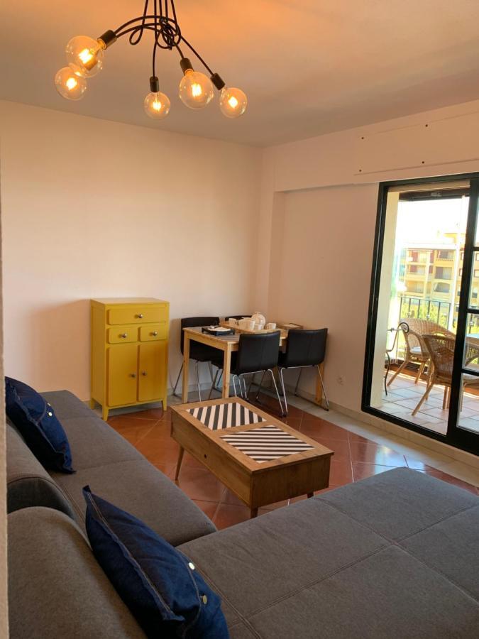 Mirando Al Mar. Primera Linea De Playa Apartamento *