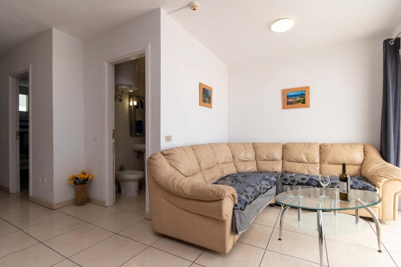 Las Americas - Las Floritas Apartamento