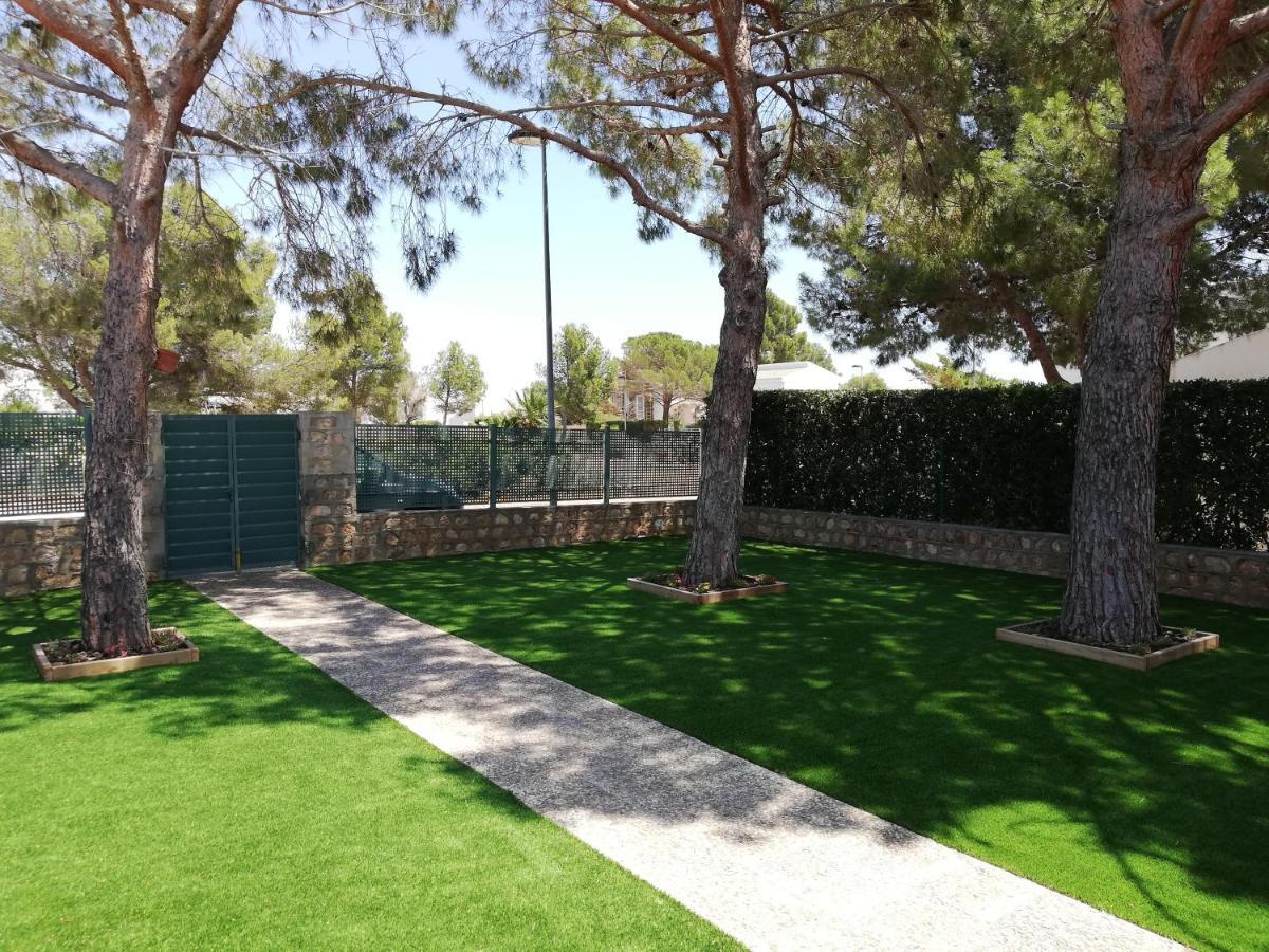 Xalet A Primera Linea De Mar Holiday home *