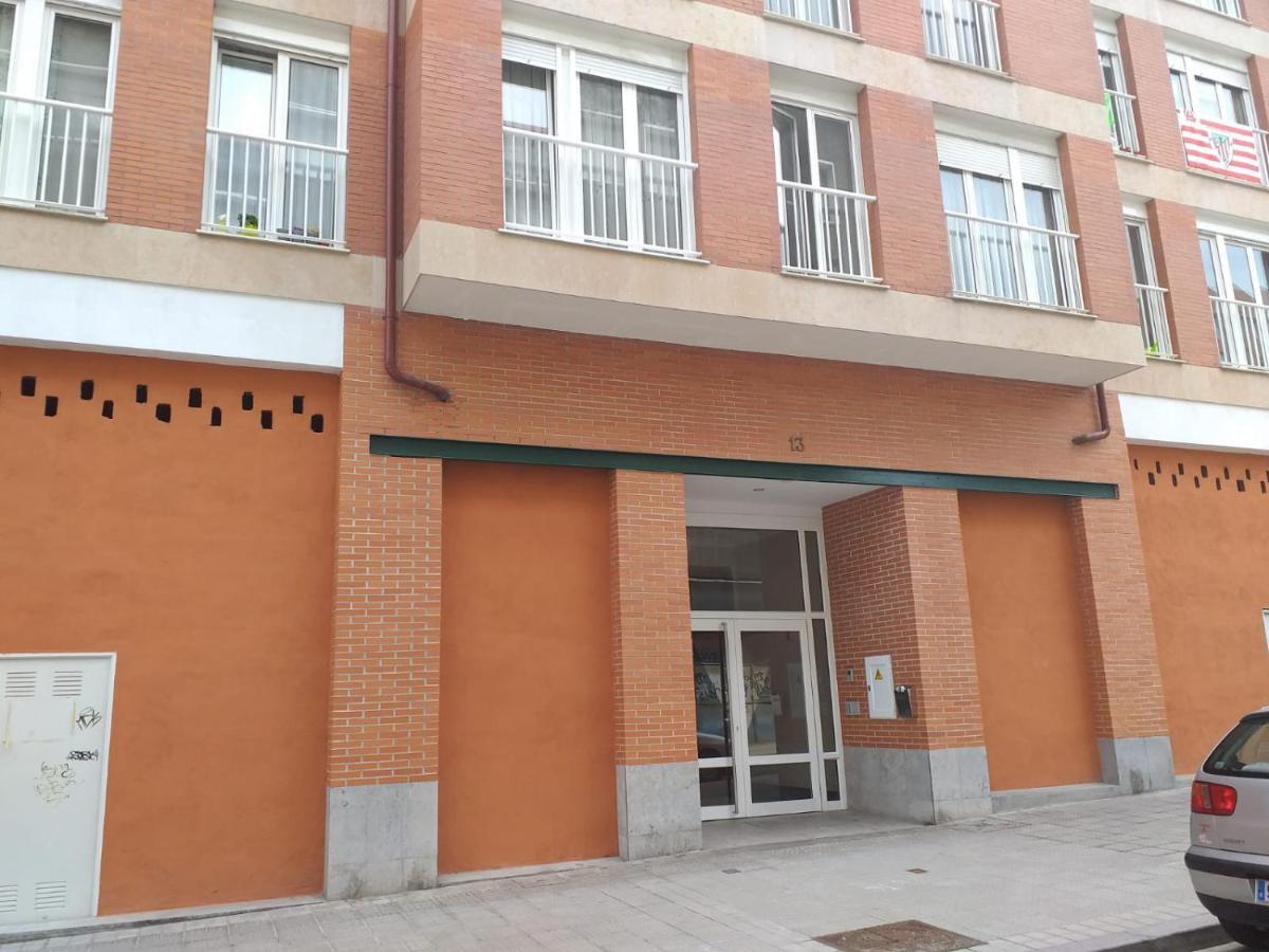Entrecanales Con Garaje Apartamento Bilbao