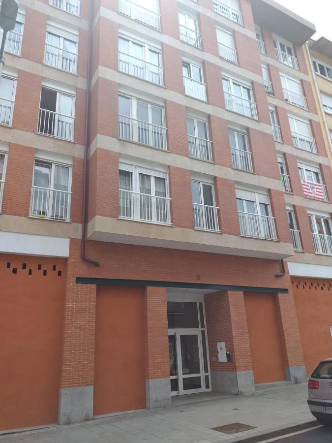 Entrecanales Con Garaje Apartamento Bilbao