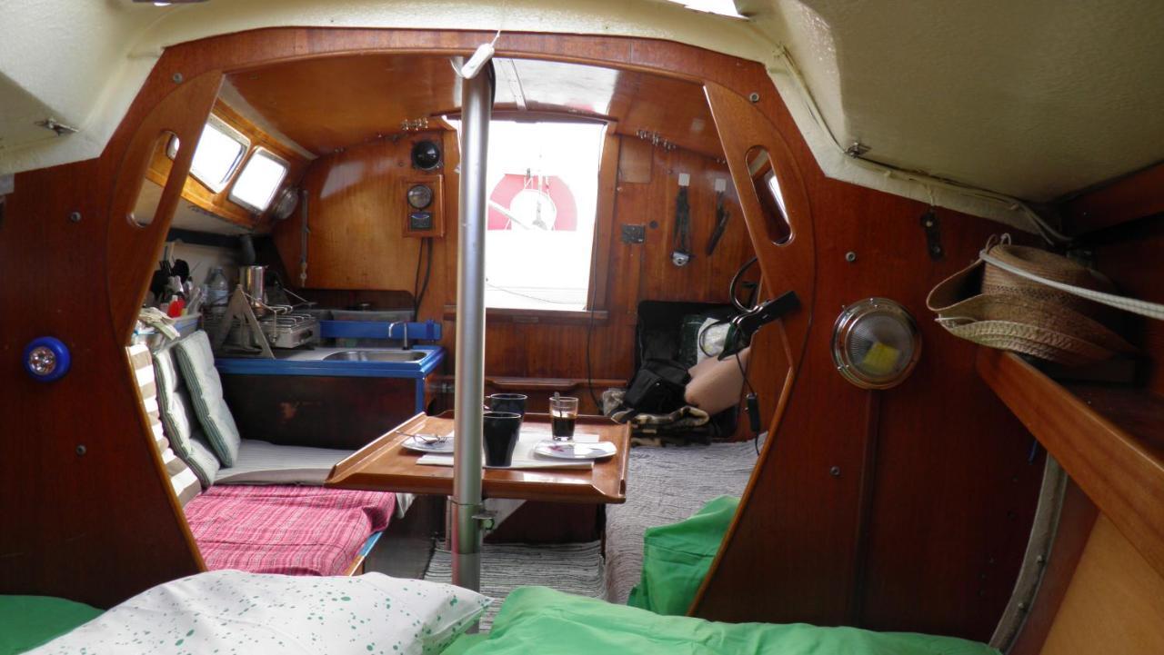 Botel Velero Freja *