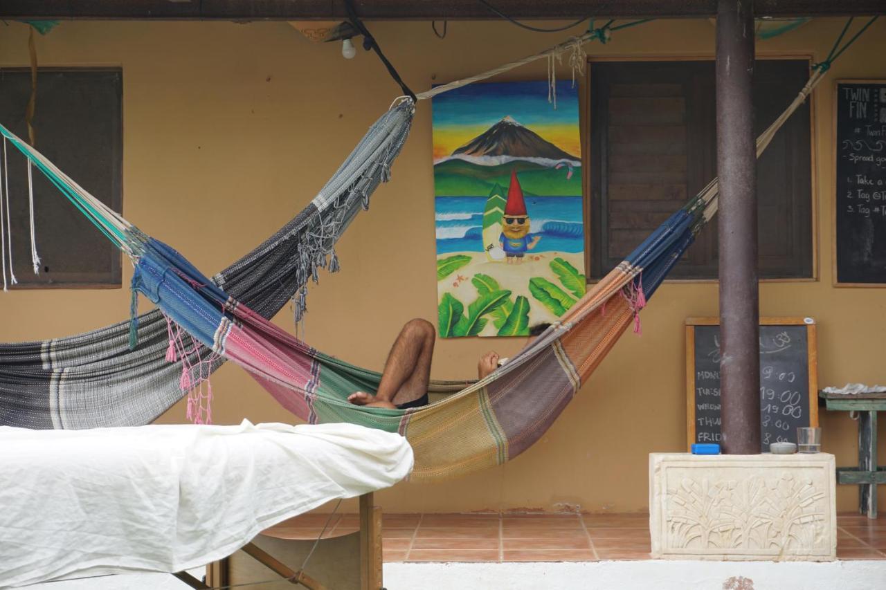 Surf House *