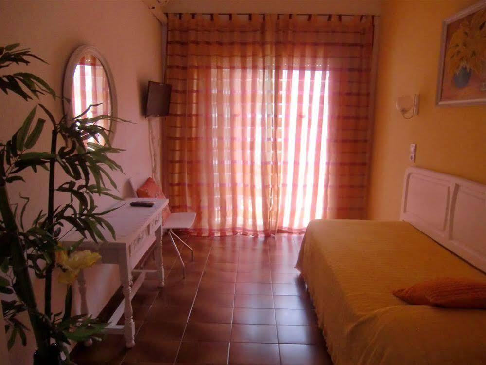 Hotel Plaza Miami - Solo Adultos