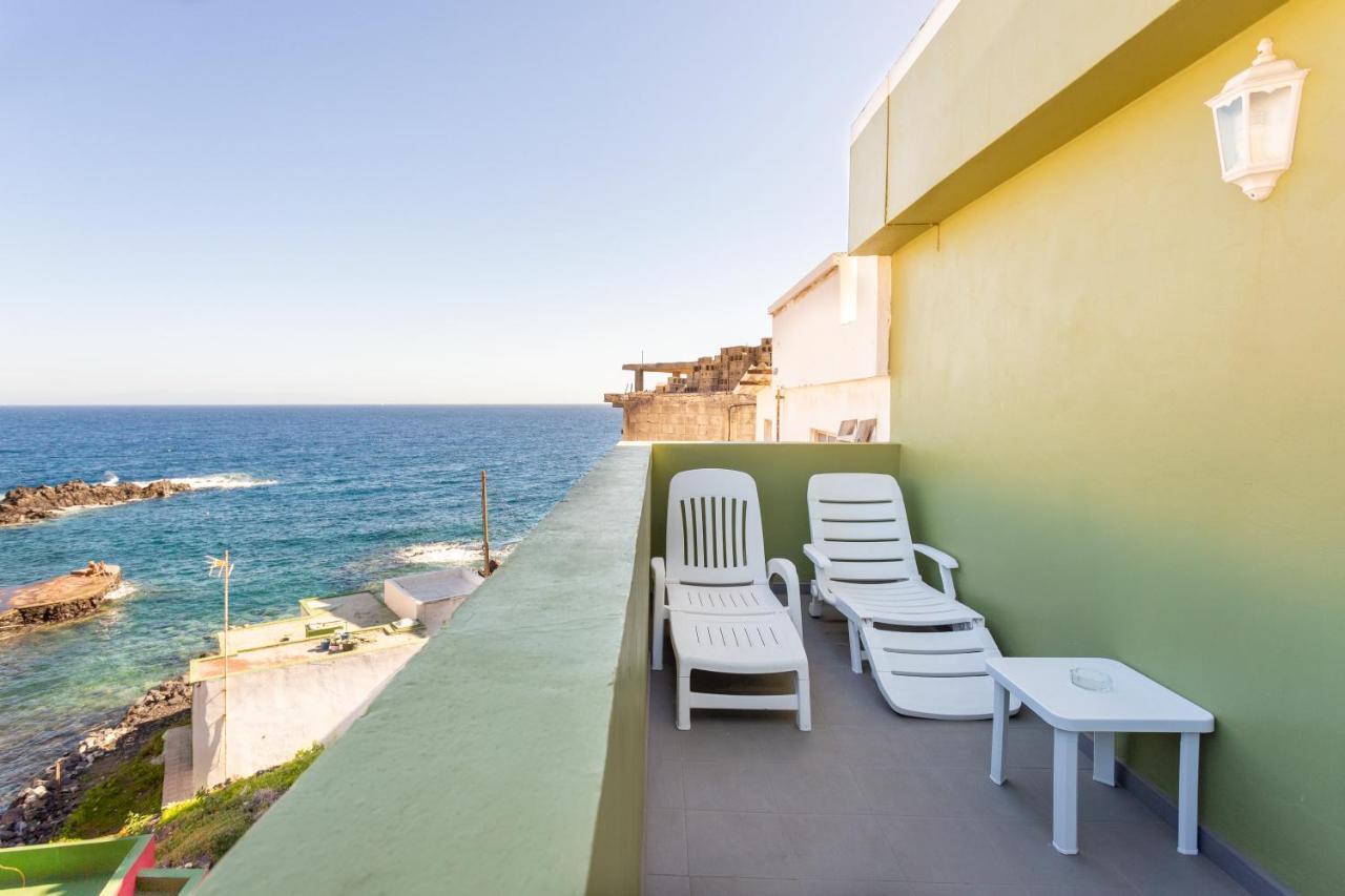 Home2book Stunning Sea Front House Holiday home *
