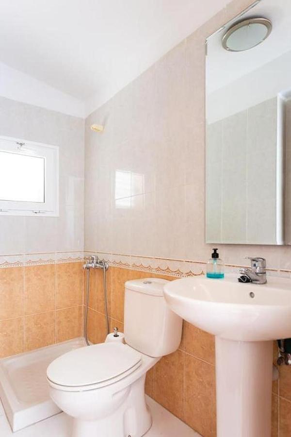 Modern 2bedroom Seaviews & Wifi *