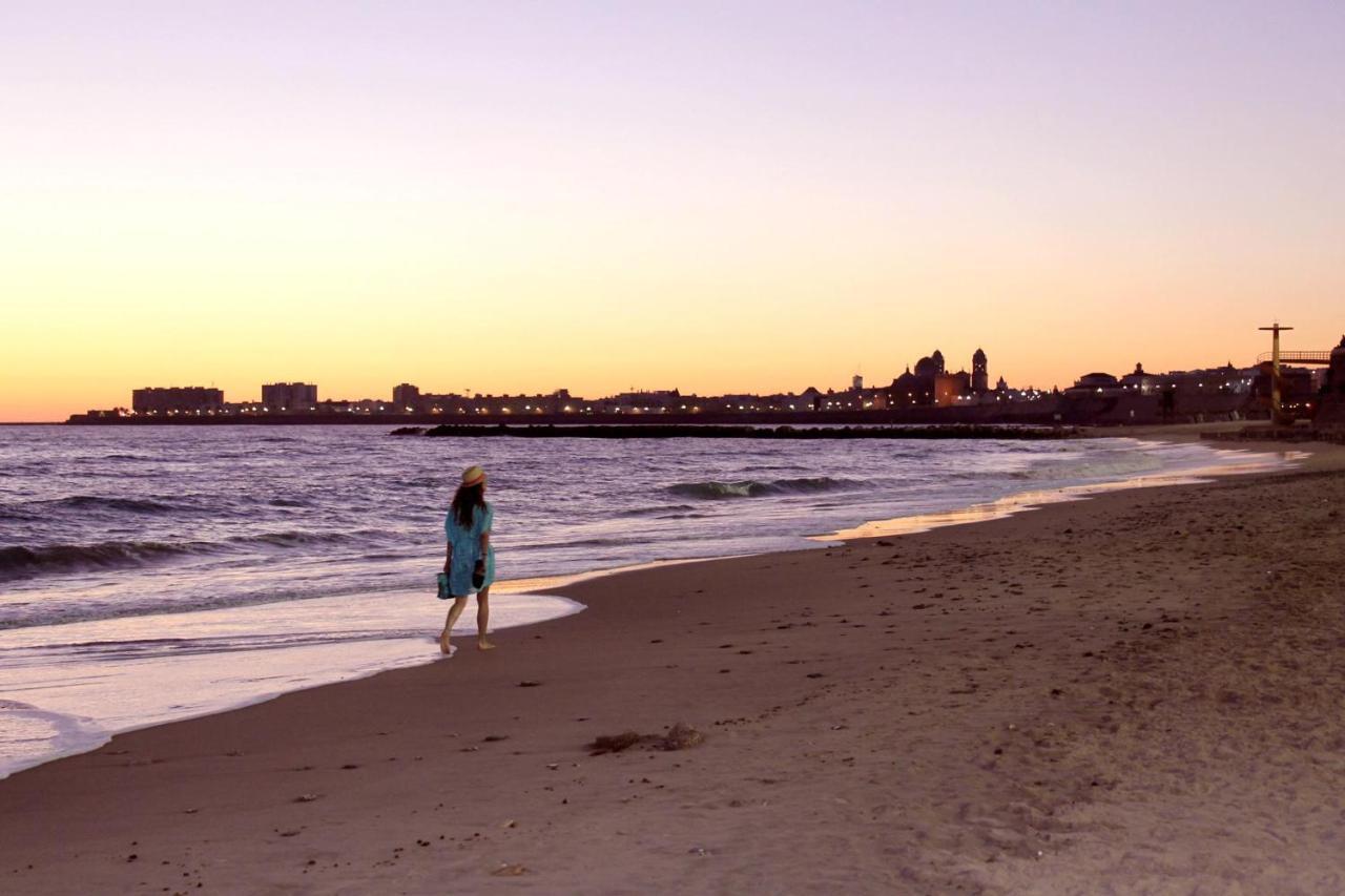 Puerta San Felix Free Parking By Cadiz4rentals