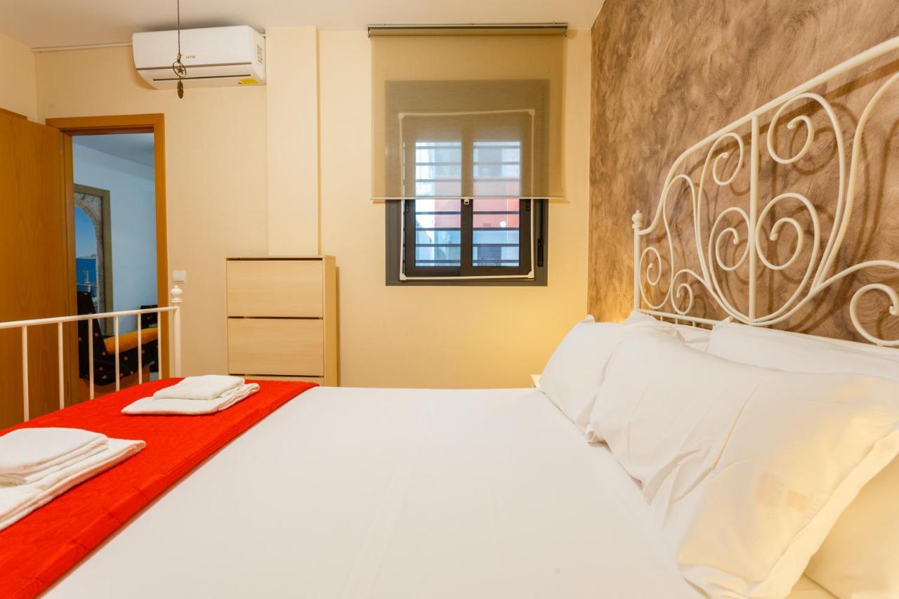Puerta San Felix Free Parking By Cadiz4rentals Cadiz