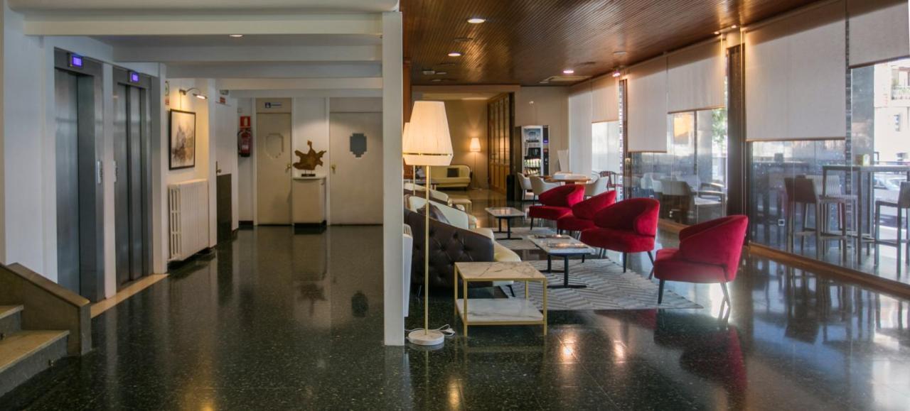 Reconquista Hotel 3*