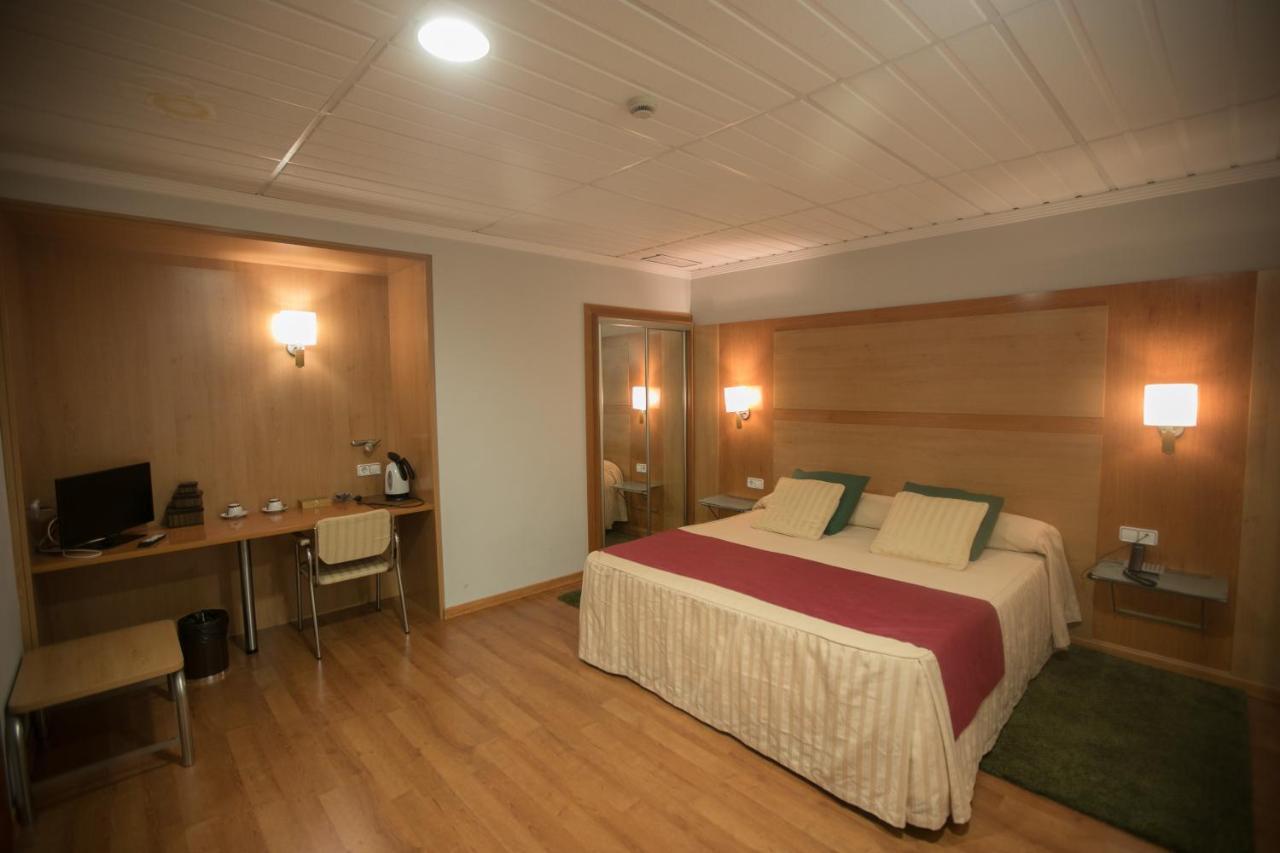 Reconquista Hotel 3*