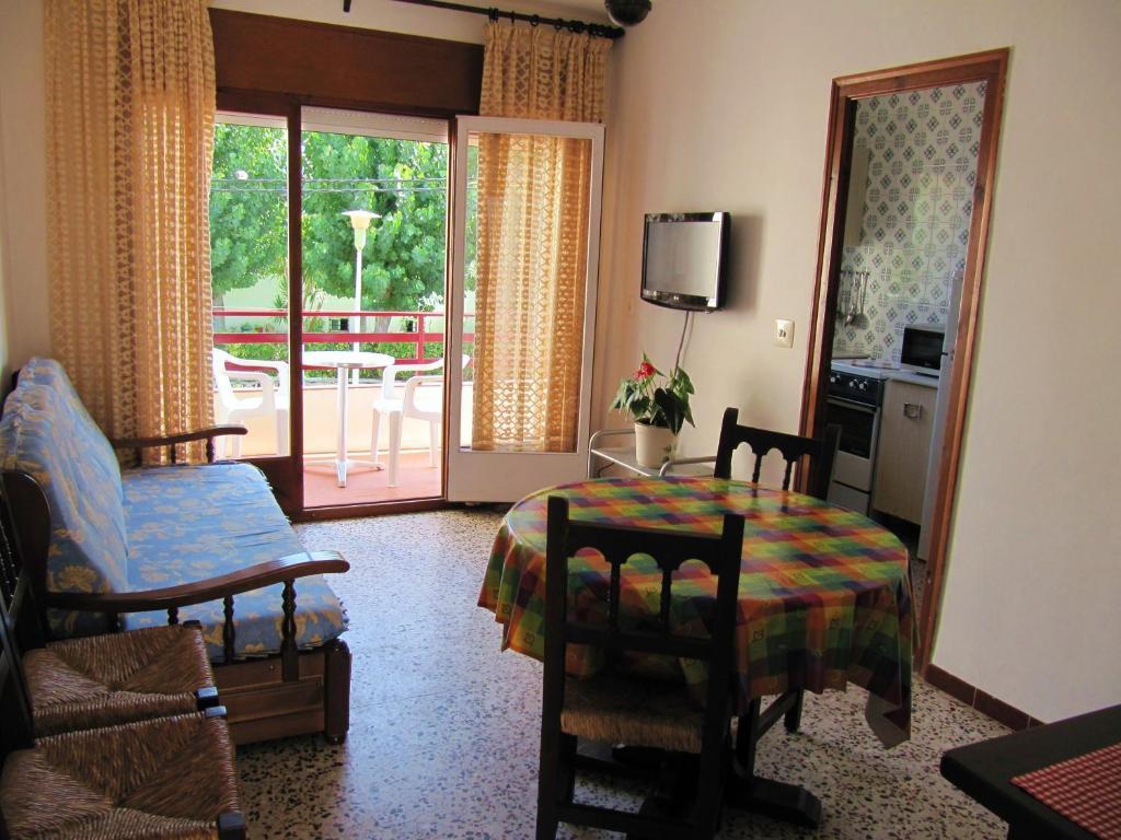 Flomar Apartamento *