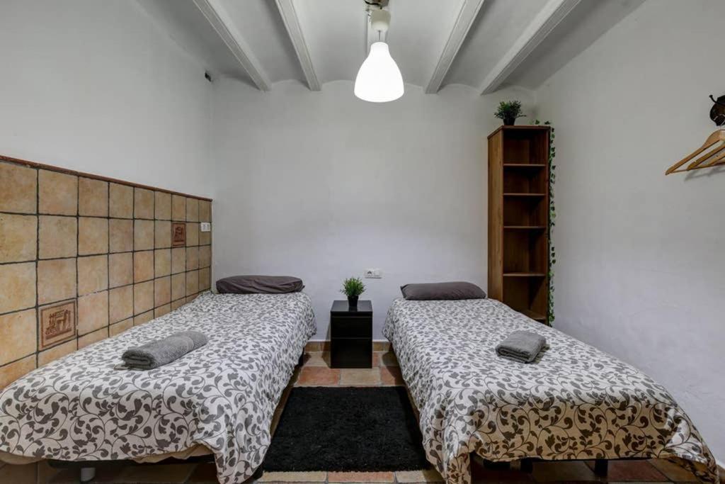 7 Pax Montserrat Ramblas Barcelona Apartment Barcelona