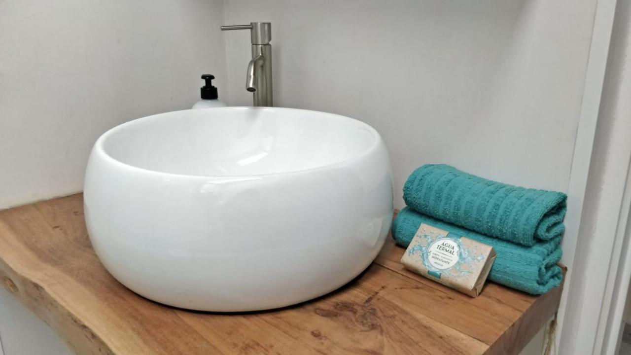 New Deluxe Stunned Seaview 2 Bed