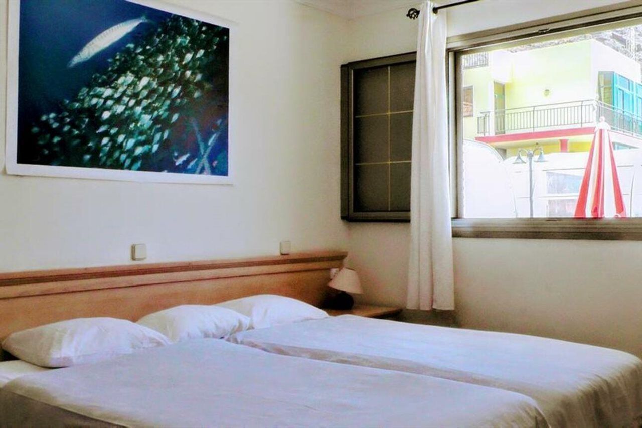 Blue Explorers Hotel