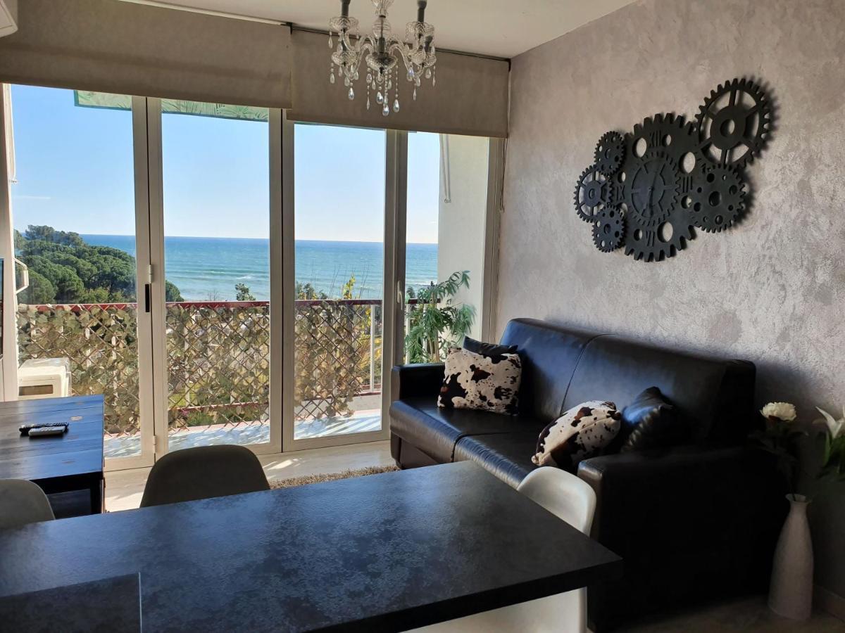 Apartment Front Sant Pol