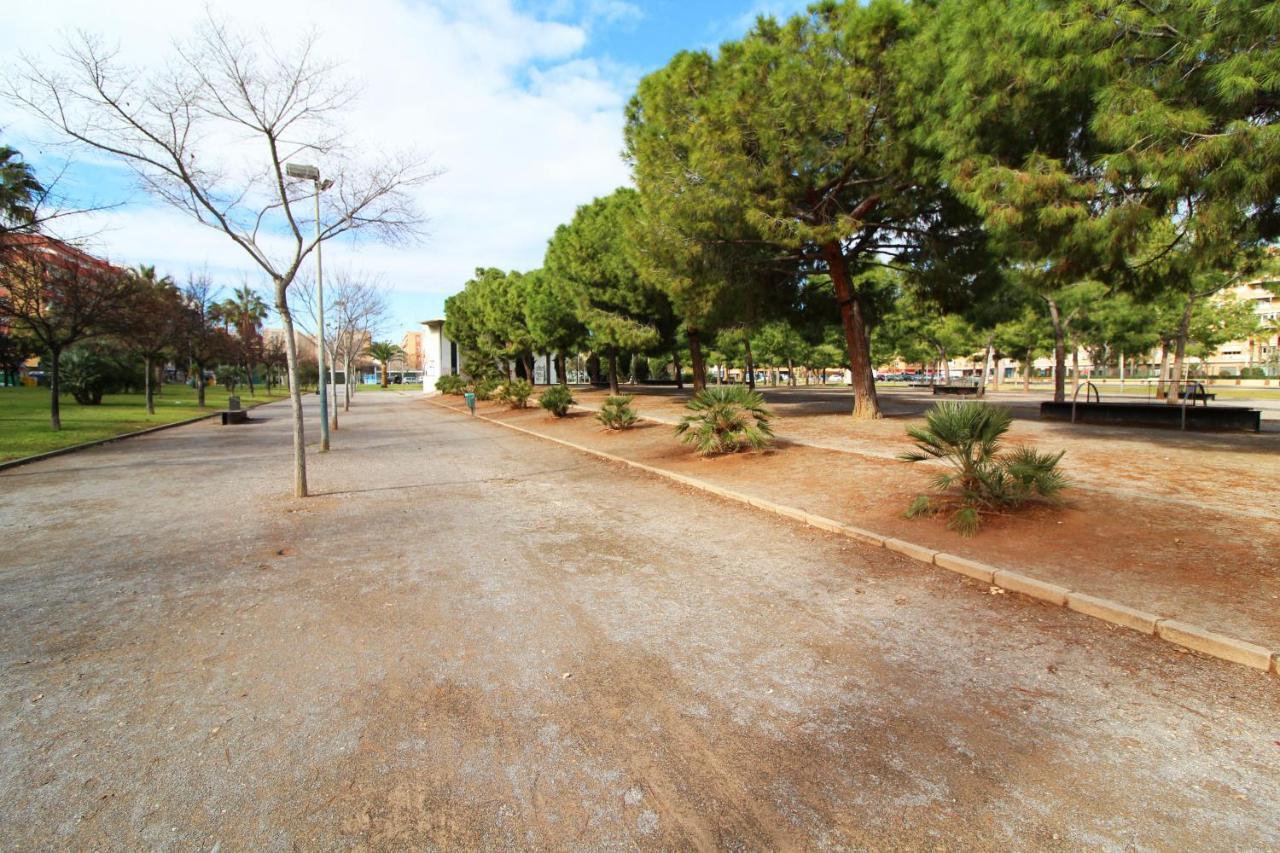 Global Properties, Amplio Muy Cerca De La Playa Apartamento