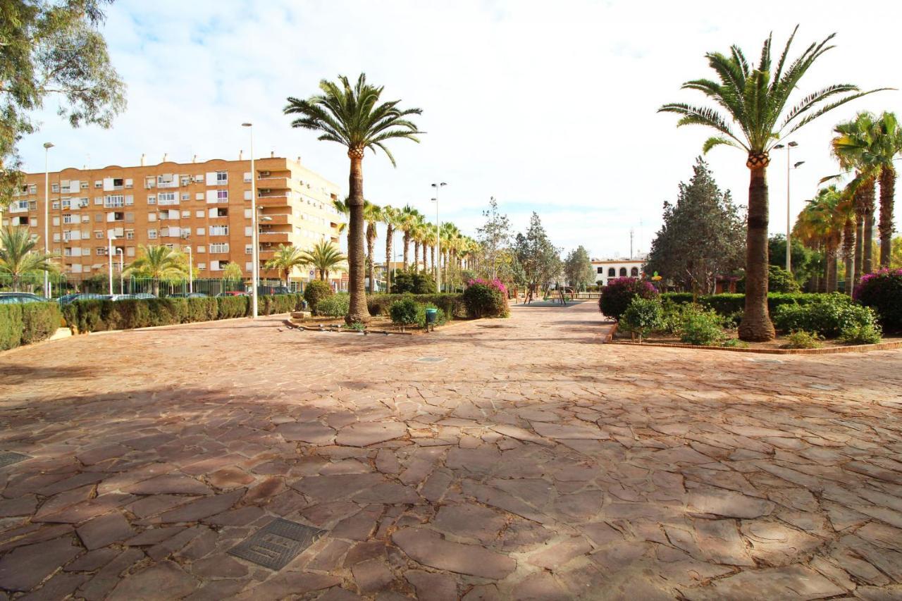 Global Properties, Amplio Muy Cerca De La Playa Apartamento *