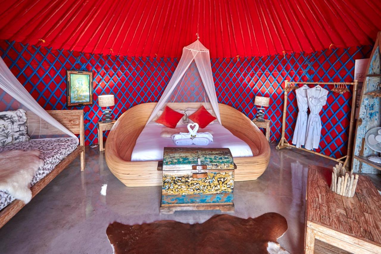 Palacio&yurt *