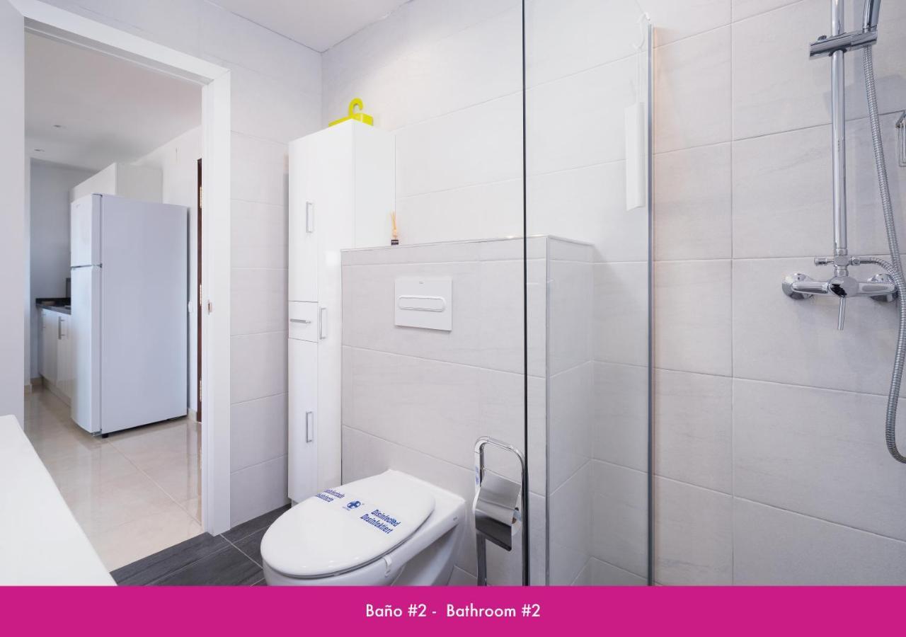 2 Bedrooms In Center With Community Pool