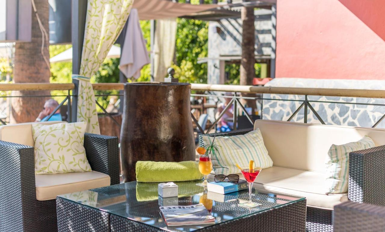 The Harbour Club Apartment *