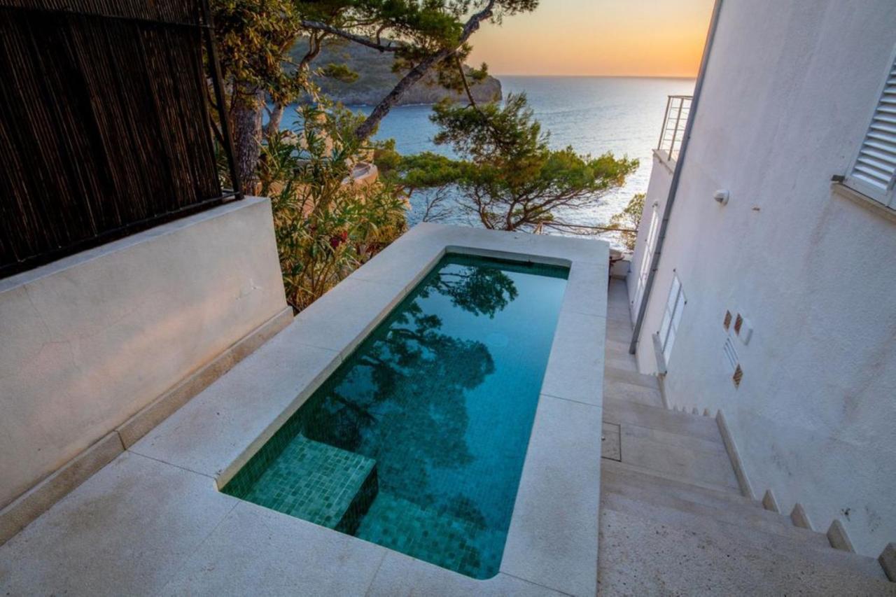 Ponent Apartment *