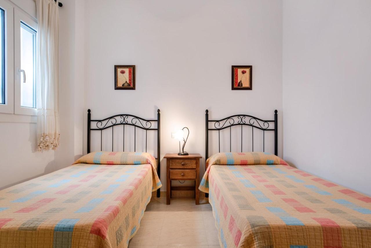 Apt° Almadraba, Familias Y Parejas Apartamento *