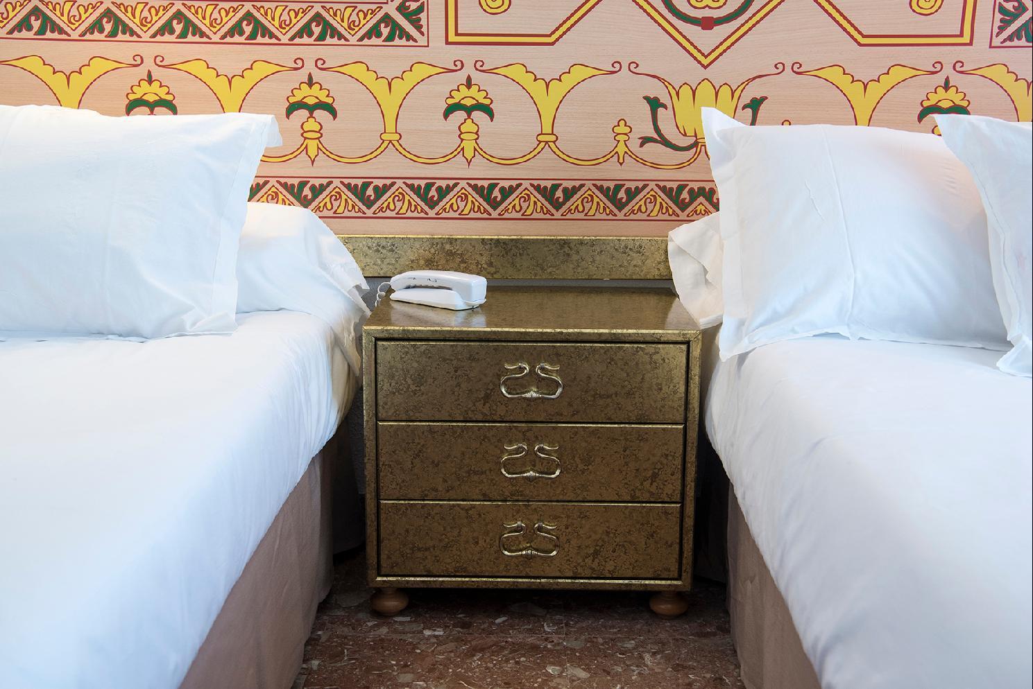 Canada Palace Hotel 4*