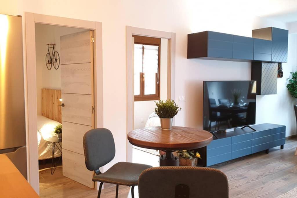 Apartamento Junto A Plaza Unamuno - Casco Viejo - Acceso Coche *