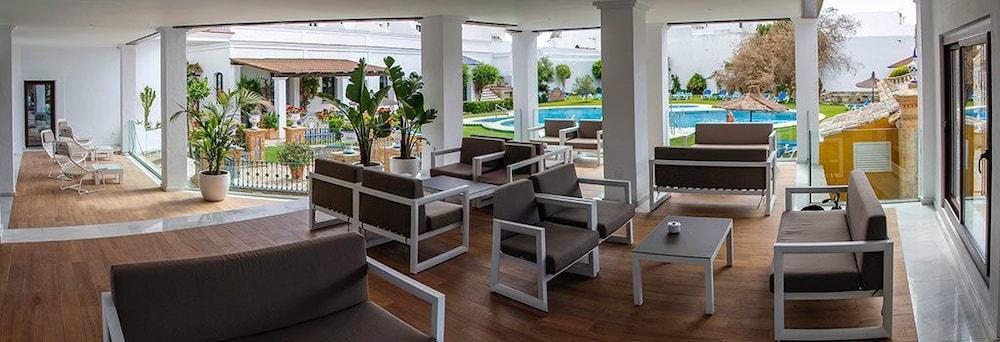 Guest house Dona Lola Marina *
