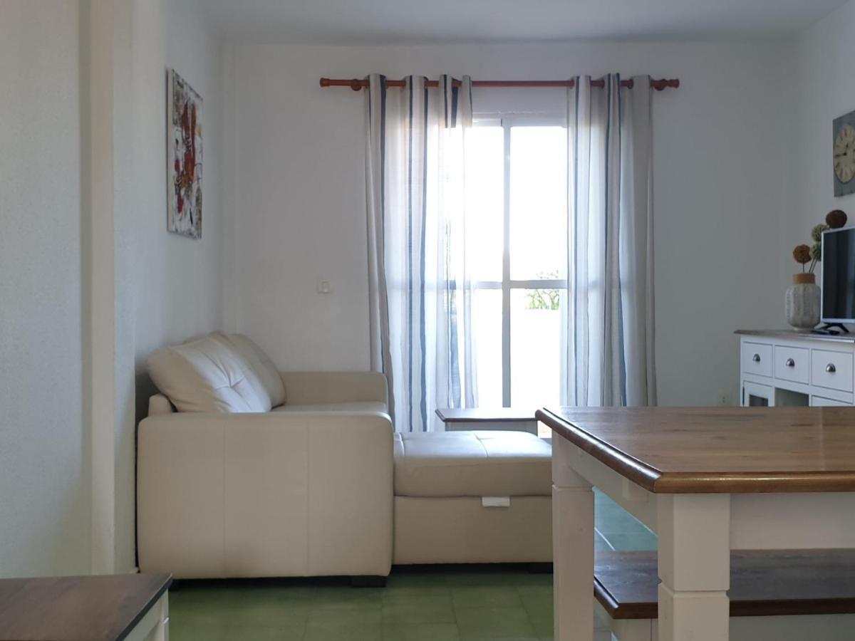 Apartamento Ref 23v2e 2 Hab. Urb. Pinar Don Jesus Campano (Andalucia)
