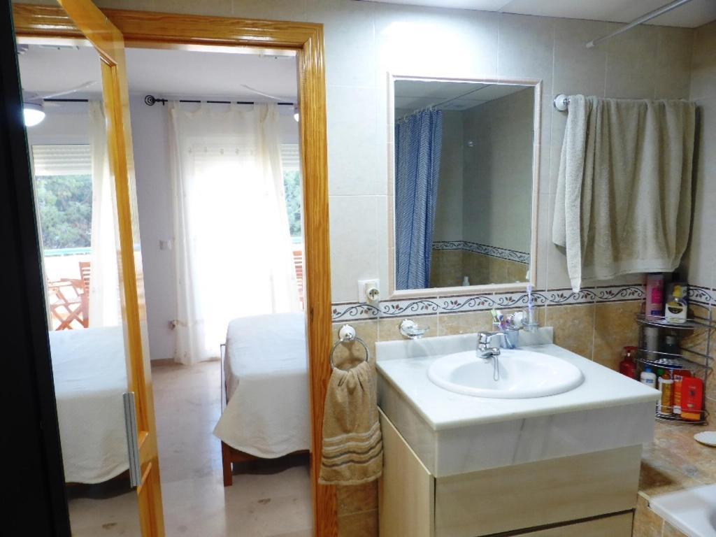 Apartamento Con Terraza, Garaje Y Piscina A 350m Playa Apartment Garrucha