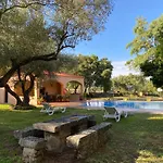 Apartamentos Rurales La Macera ****