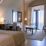 El Far Hotel Restaurant