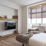 Moderno Estudio Junto A Plaza De Espana