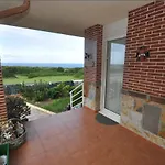 Chalet Adosado Con Encanto Junto Al Mar, En Castro Urdiales