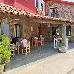 Las Cavenes Del Cabaco