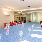 Hotel Abades Manzanil