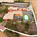 Villa De Lujo Con Piscina Privada Y Spa