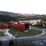 hotel gueñes